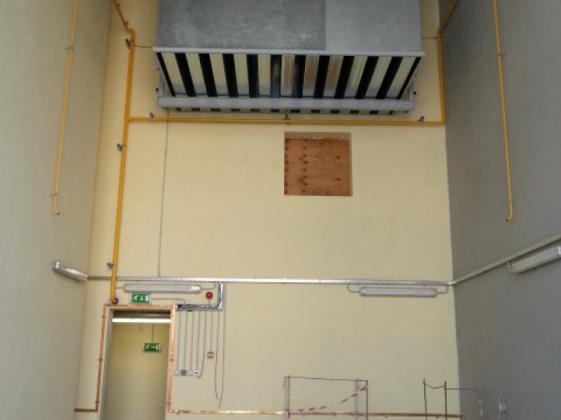 Ηχομόνωση εξαερισμού ψυκτών Μ/Τ, σε νέο κτήριο του ΔΕΔΔΗΕ στην Αθήνα.